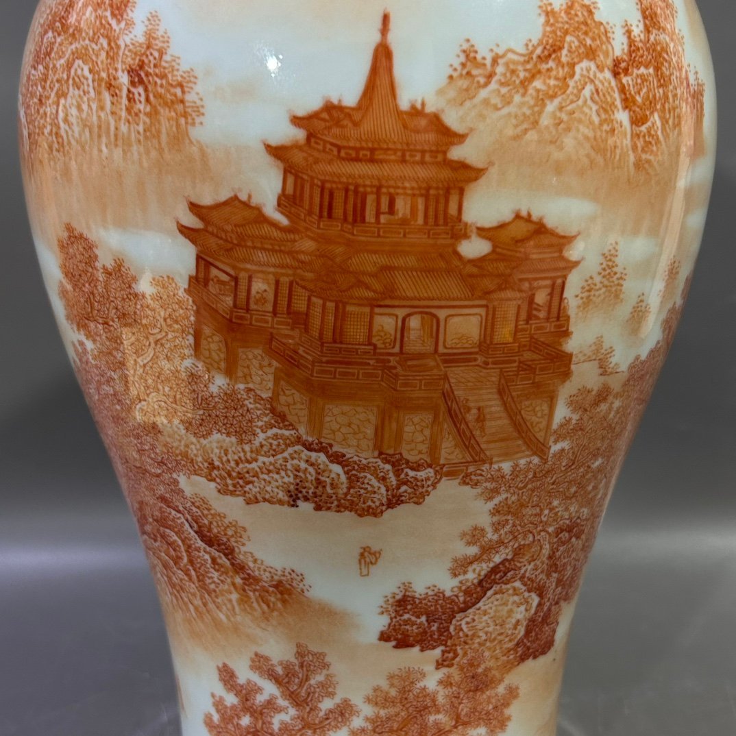 Qing Dynasty Yongzheng alum red landscape pavilion plum vase