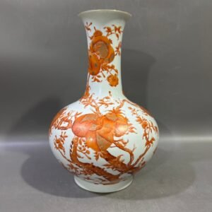 Qing Dynasty Yongzheng alum red gold pomegranate vase