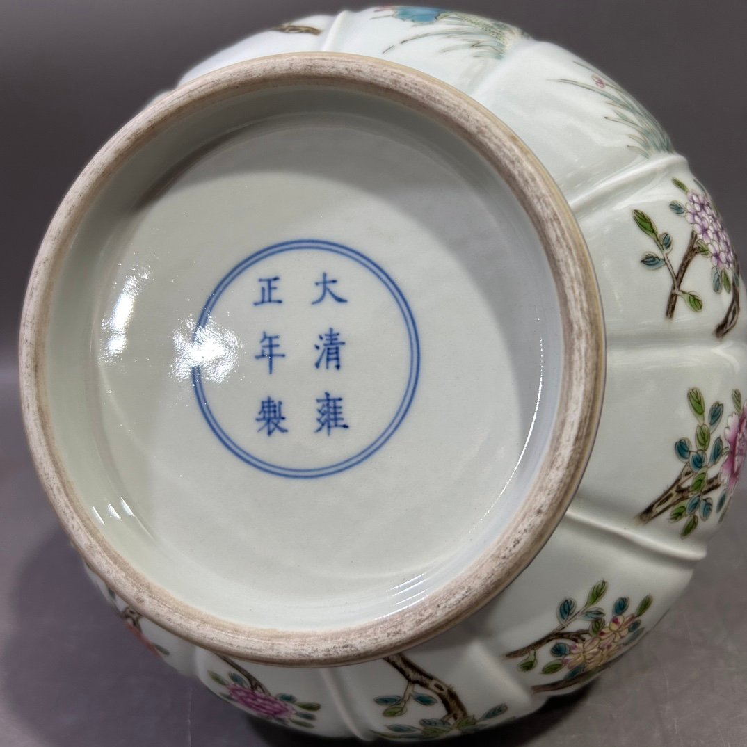 Qing Dynasty Yongzheng Pastel Twelve Flower Gods Garlic Vase
