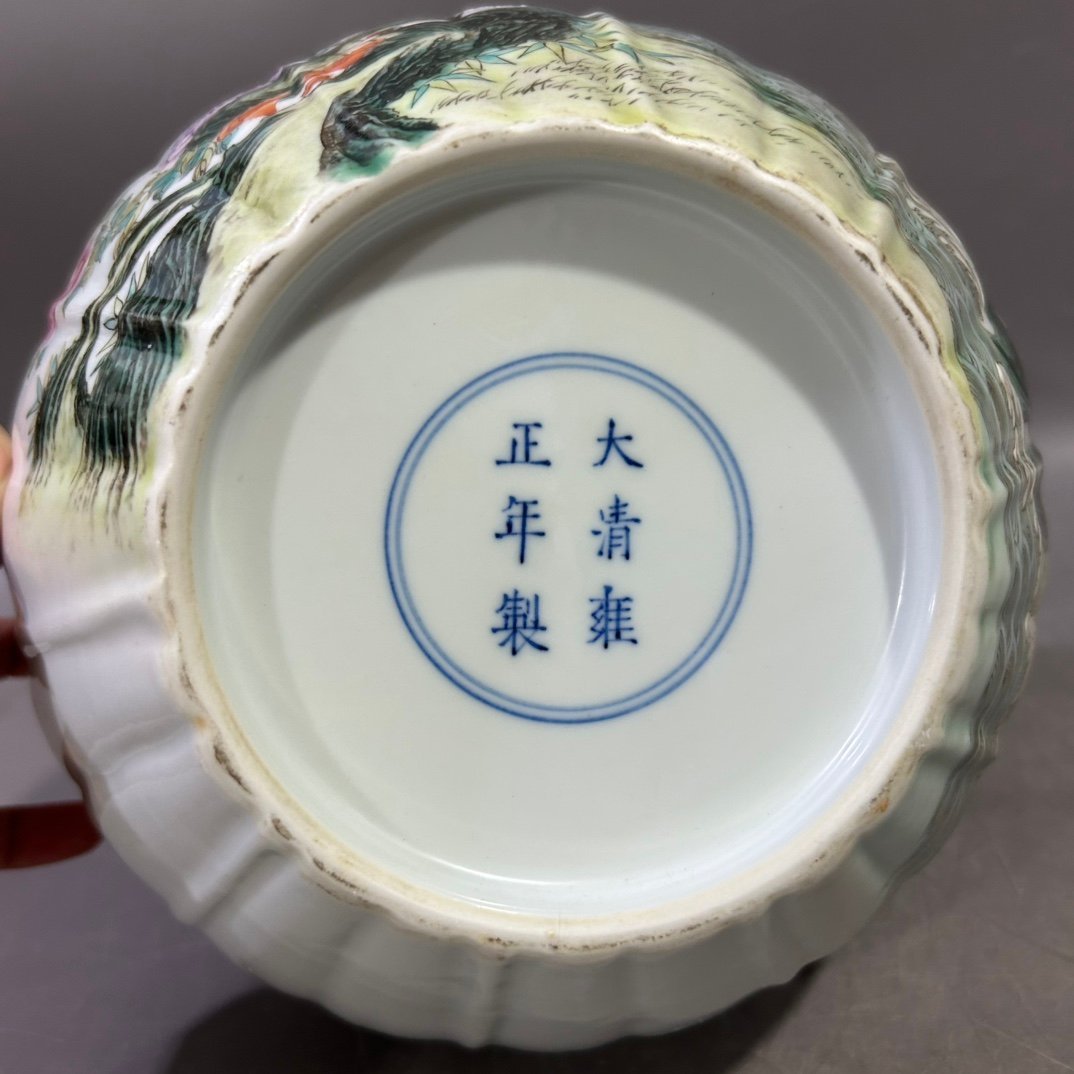 Qing Dynasty Yongzheng famille rose pine and crane with spring peach blessing Vase