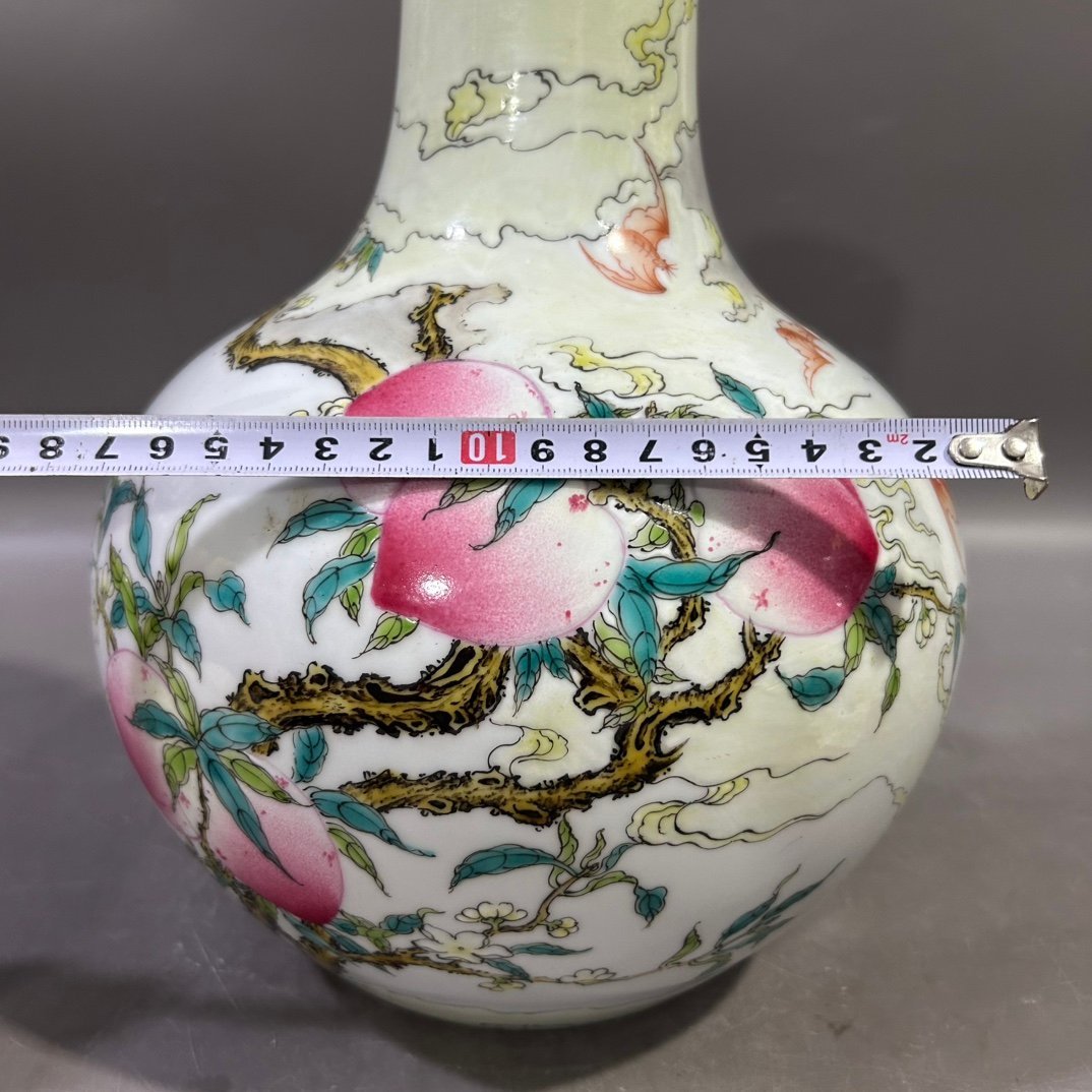 Qing Dynasty Yongzheng Pastel Peach Celestial Ball Vase