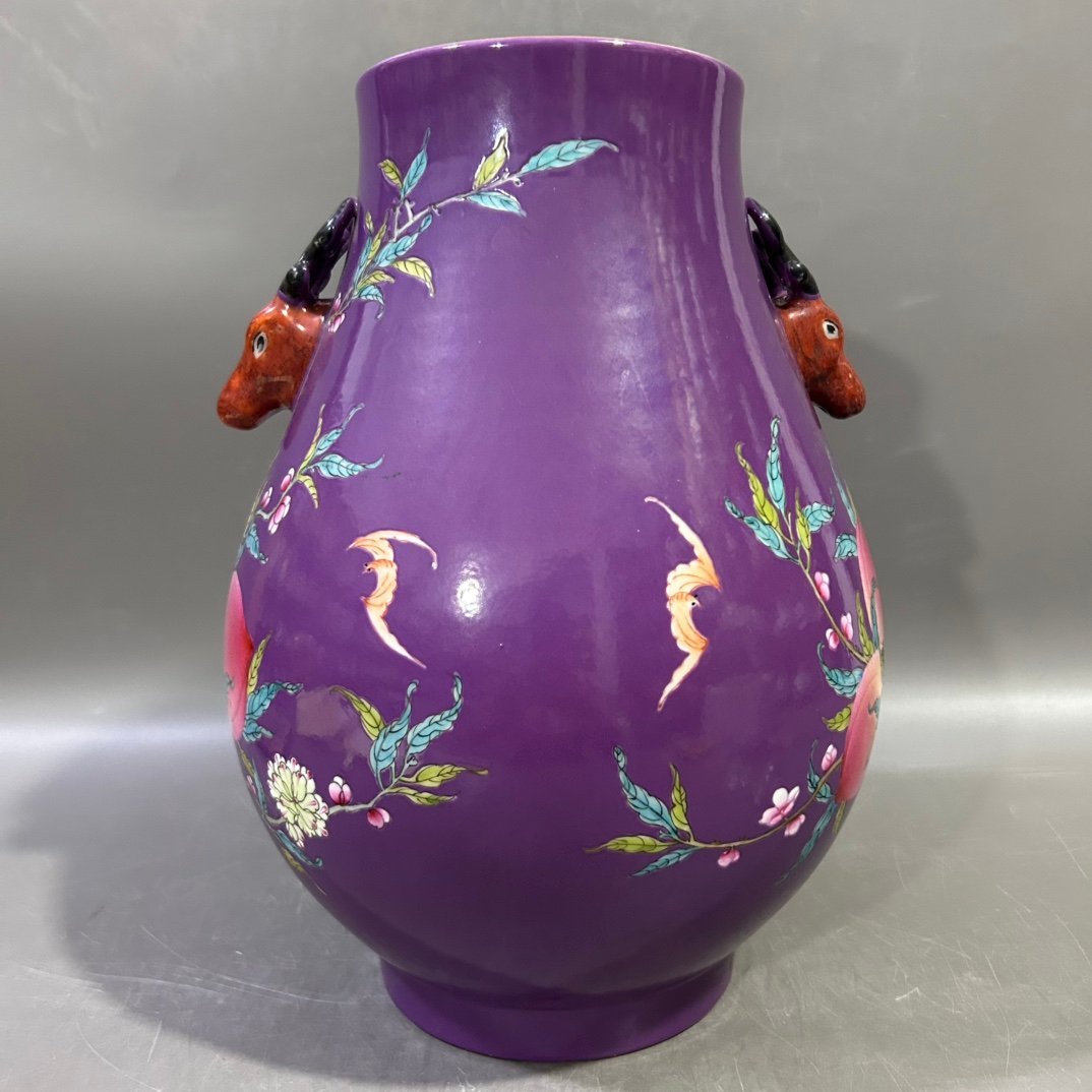 Qing Dynasty Yongzheng Pastel Peach Deer Head Zun