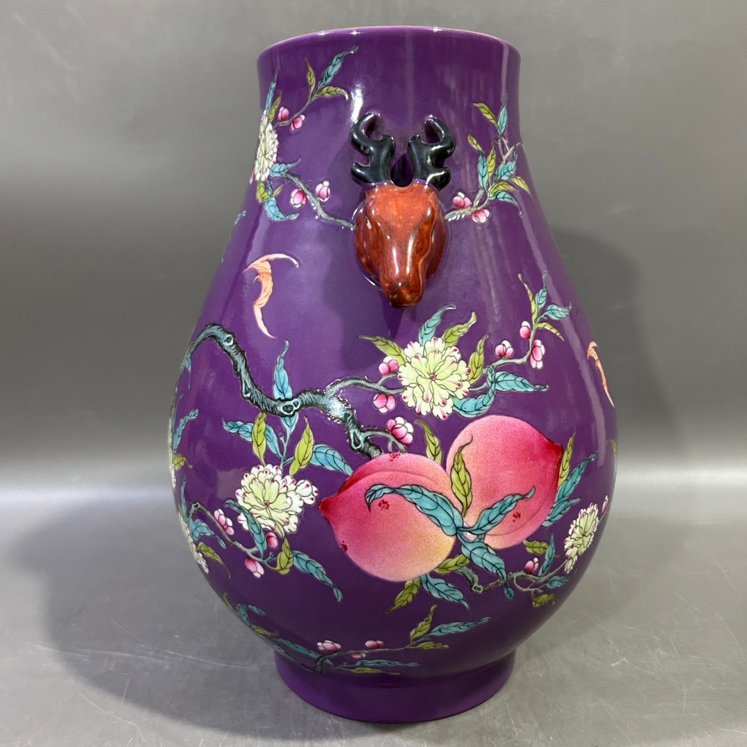 Qing Dynasty Yongzheng Pastel Peach Deer Head Zun
