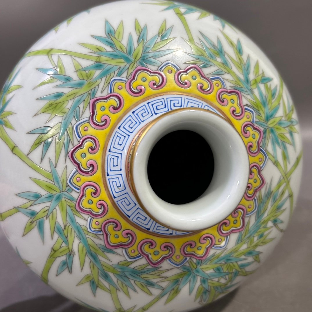 Qing Dynasty Yongzheng famille rose plum vase