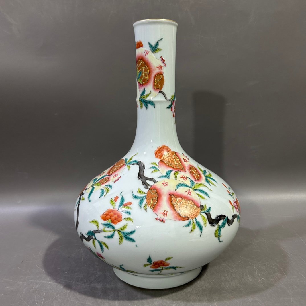 Qing Dynasty Yongzheng famille rose pomegranate bile vase