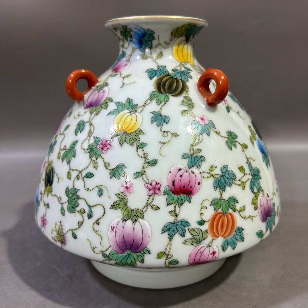 Qing Dynasty Yongzheng Pastel Flower Pumpkin Four Series Vase