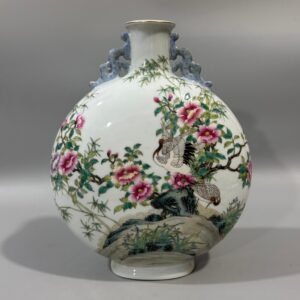 Qing Dynasty Yongzheng pastel flower and bird holding moon vase