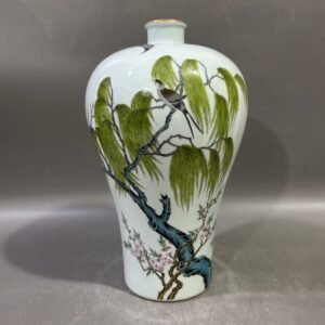 Qing Dynasty Yongzheng pastel flower and bird catkins plum vase
