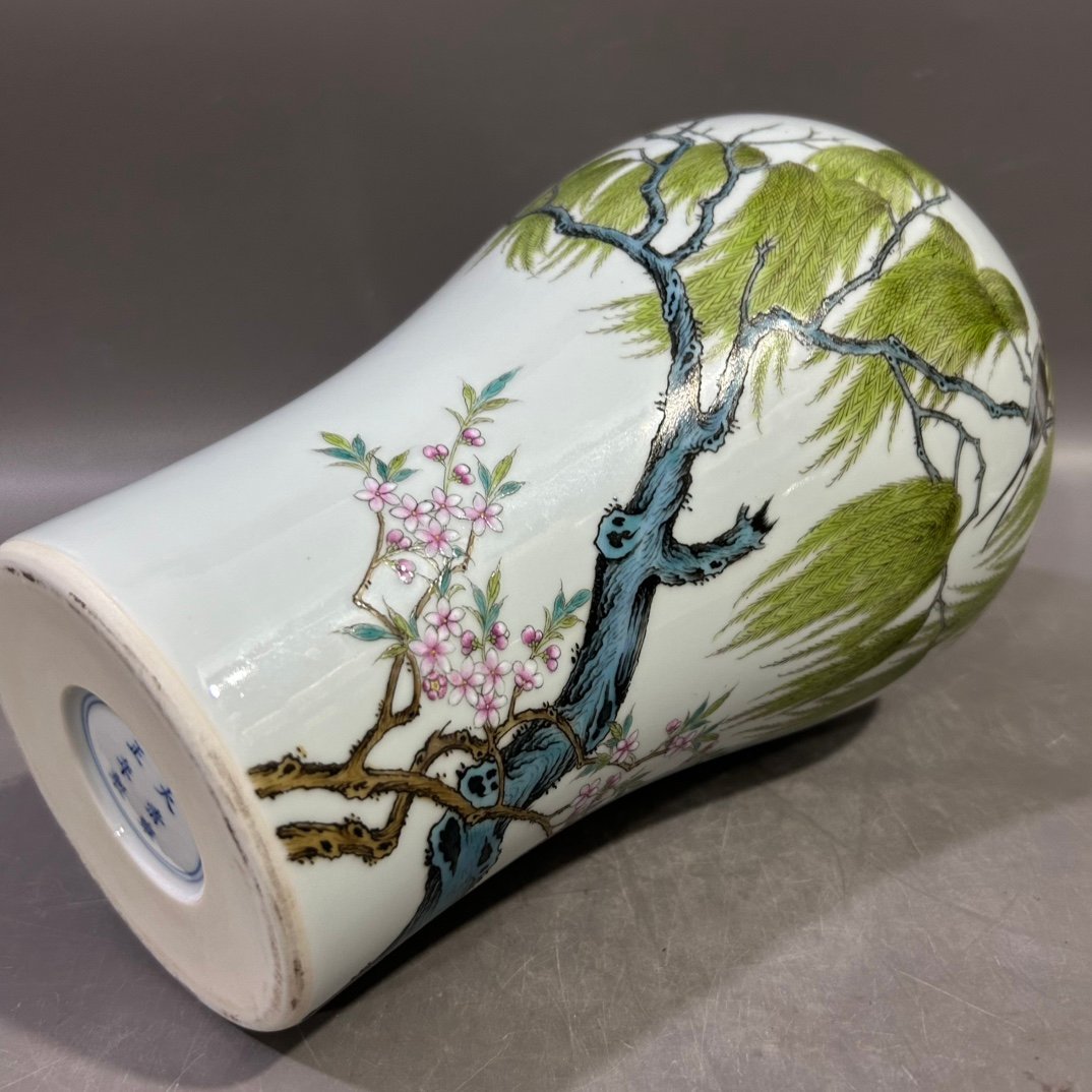 Qing Dynasty Yongzheng pastel flower and bird catkins plum vase