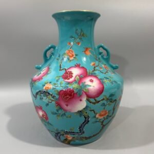 Qing Dynasty Yongzheng green land pastel pomegranate Vase
