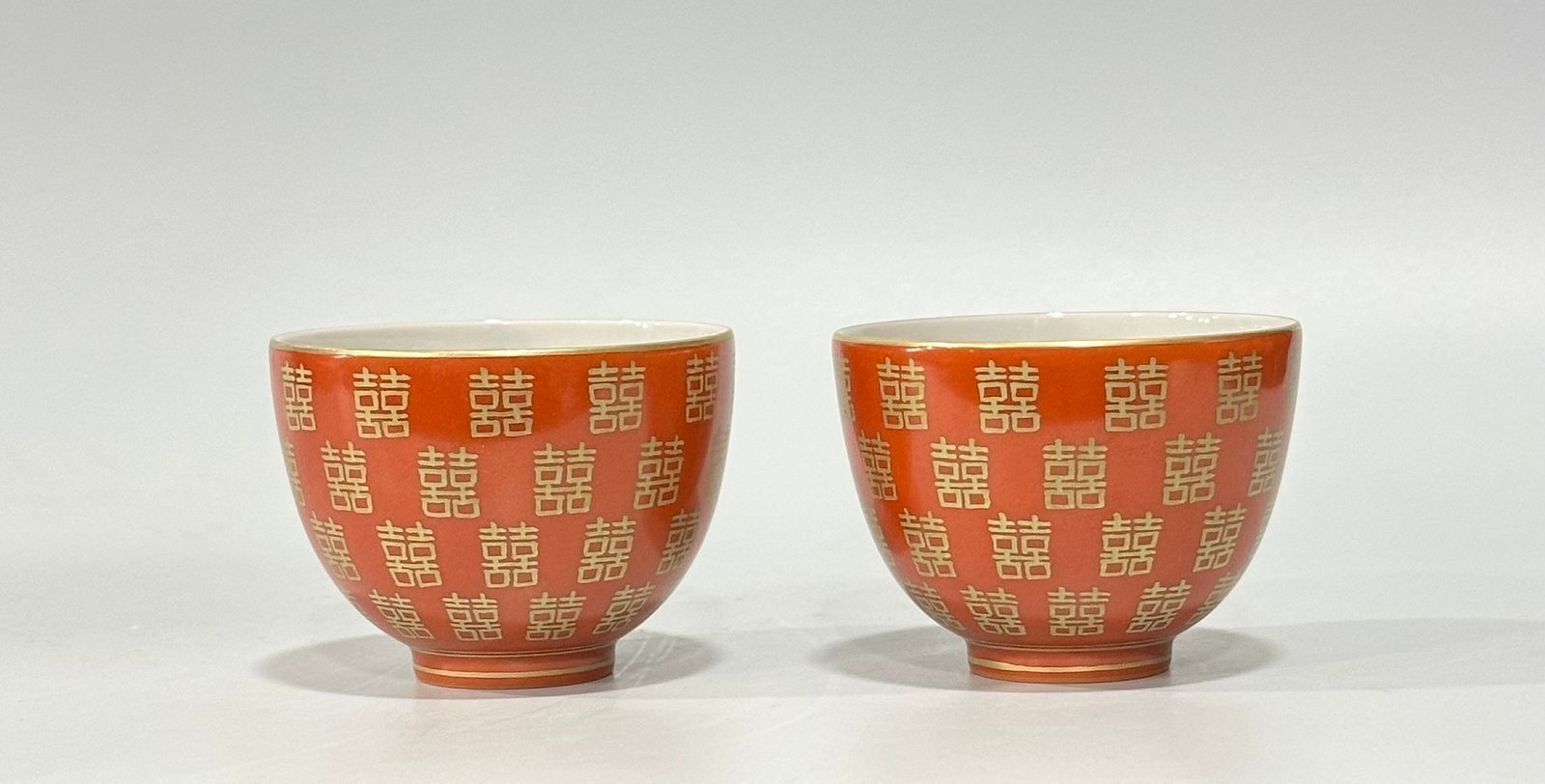 Qing Dynasty Yongzheng pastel coral red gold double happiness pattern cup
