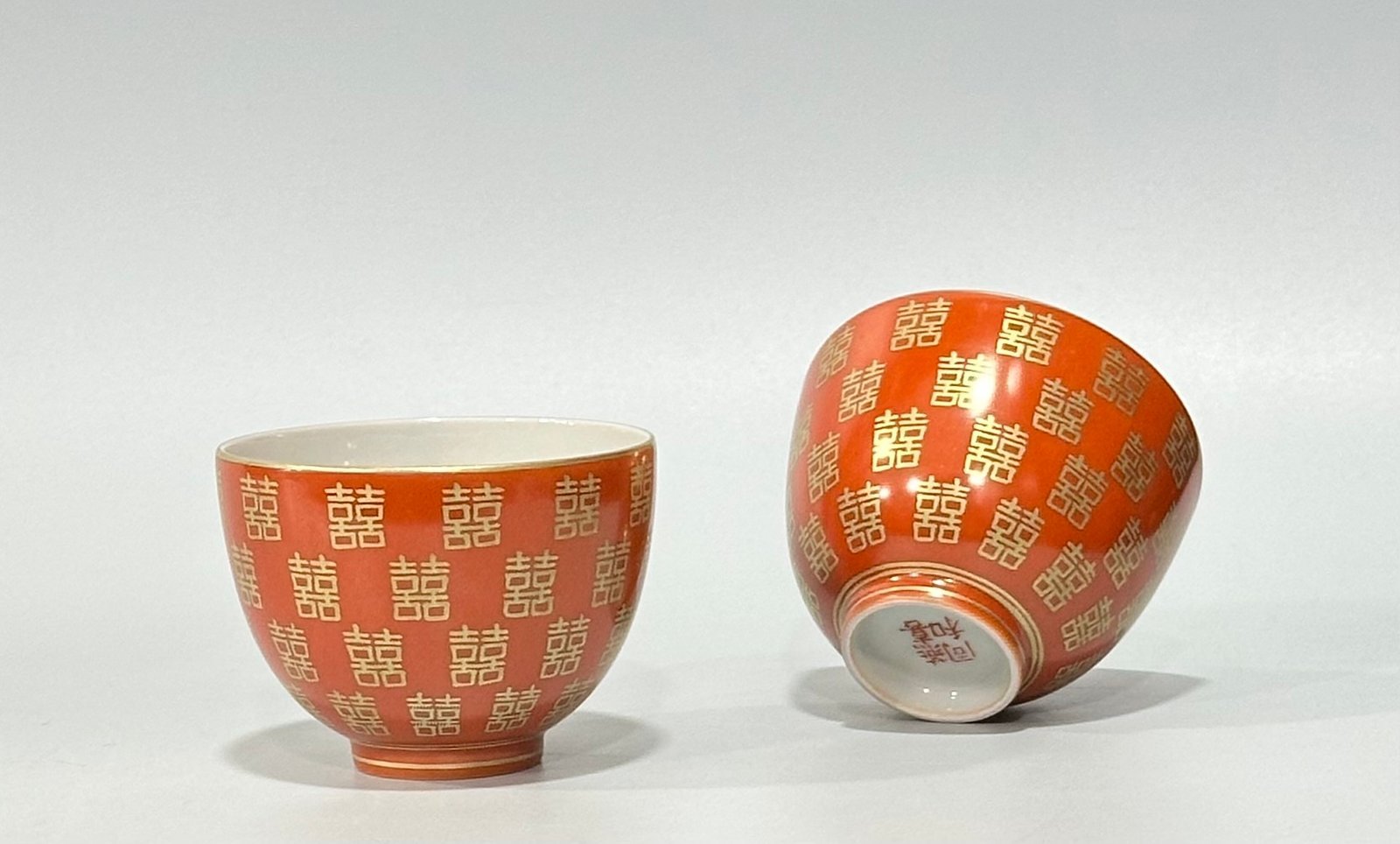 Qing Dynasty Yongzheng pastel coral red gold double happiness pattern cup