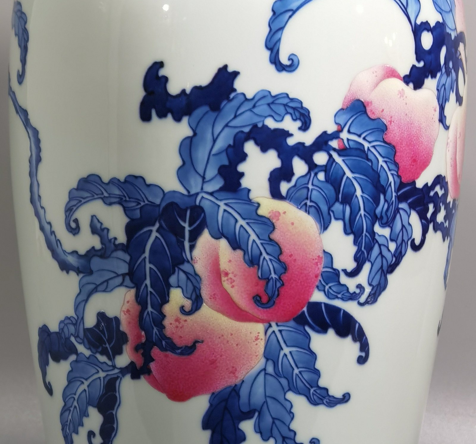 Qing Dynasty Yongzheng Blue and White Pastel Nine Peach Vase