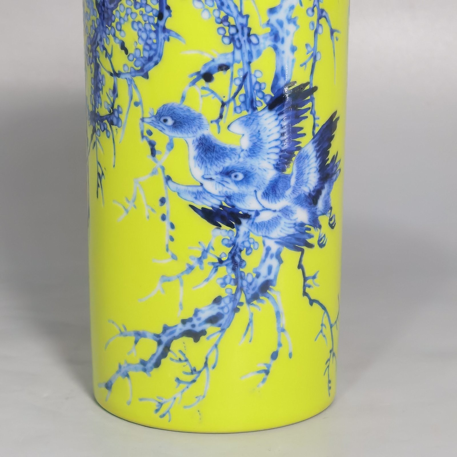 Qing Dynasty Yongzheng style yellow glaze blue and white flower and bird poetry pen holder