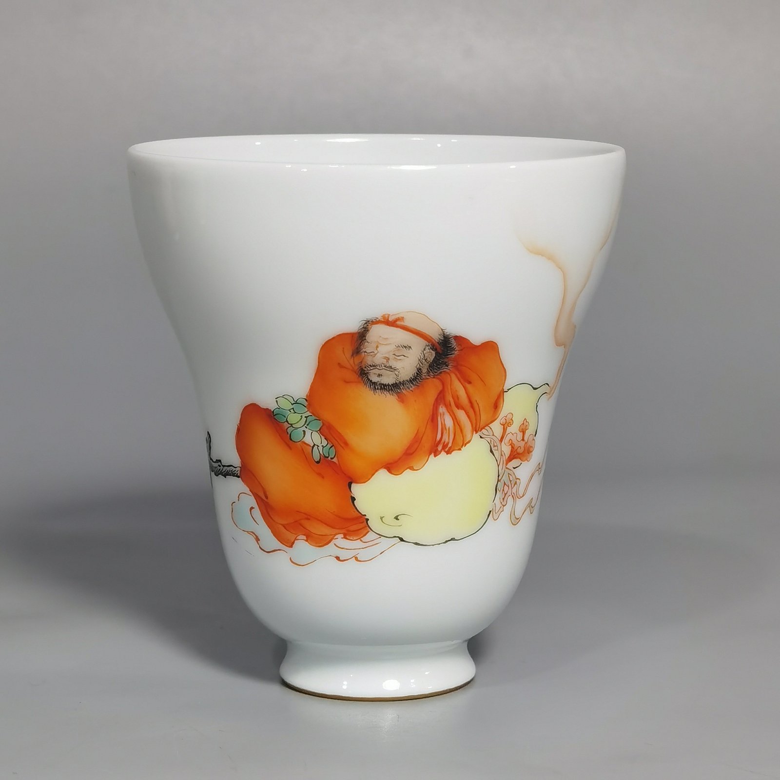 Qing Dynasty Qianlong a set of pastel folding cups with poems and patterns of the Eight Immortals