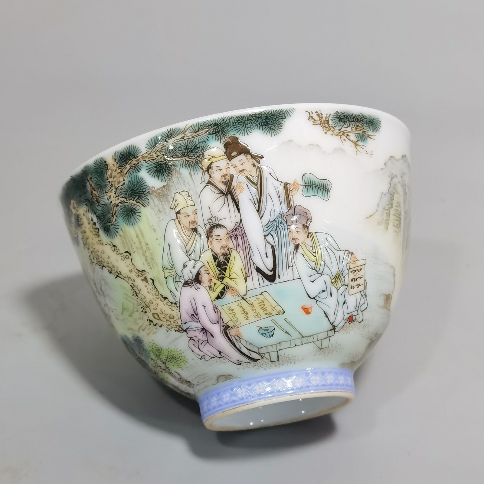 Qing Dynasty Qianlong a set of pastel Xiyuan elegant collection cups