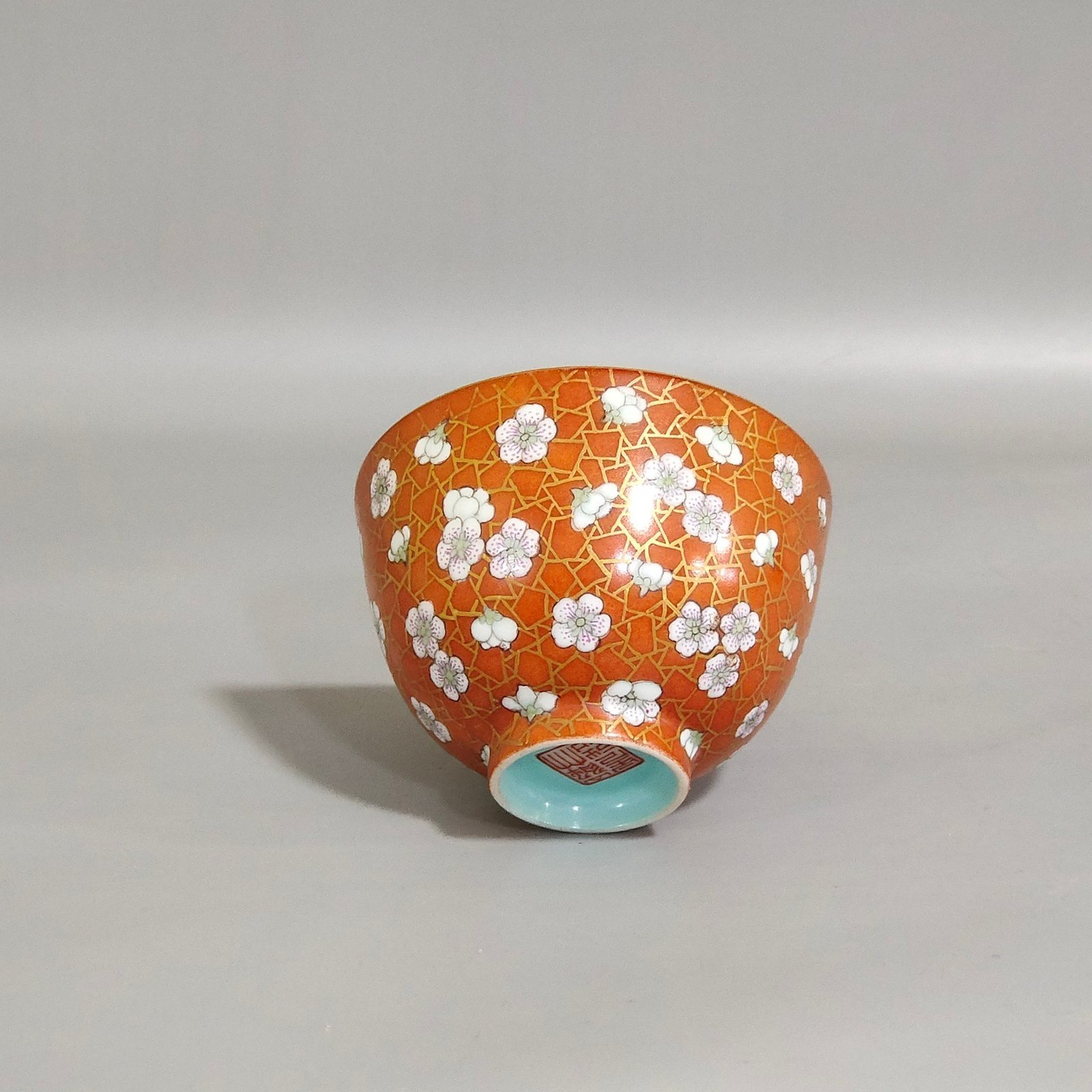 Qing Dynasty Qianlong Jiezhu artificial coral red gold ice plum cup