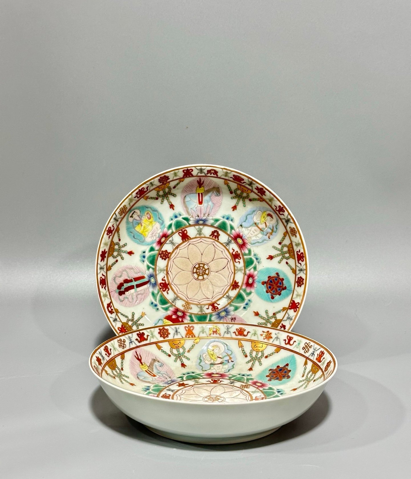 Qing Dynasty Daoguang pastel figure plate