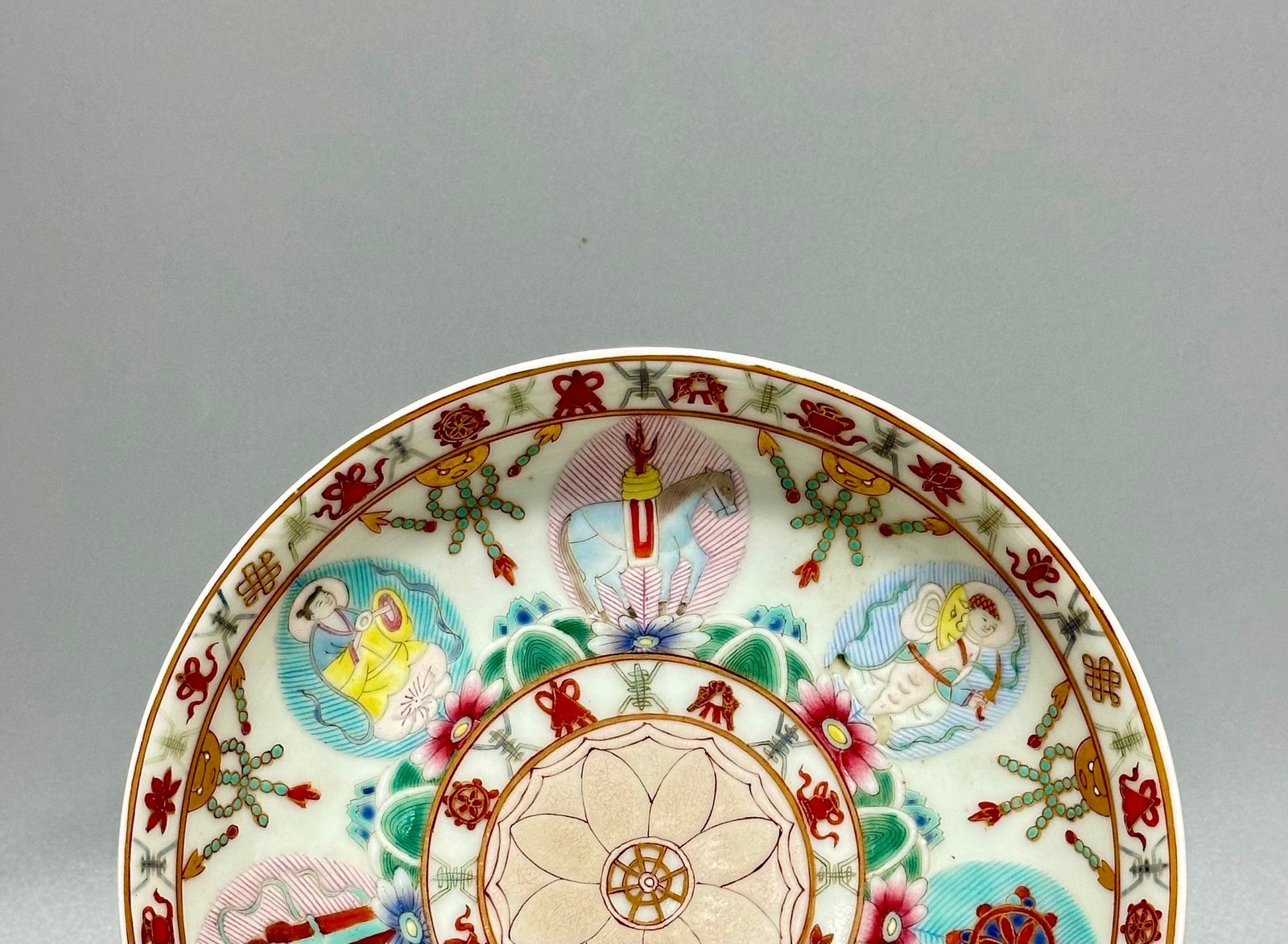 Qing Dynasty Daoguang pastel figure plate
