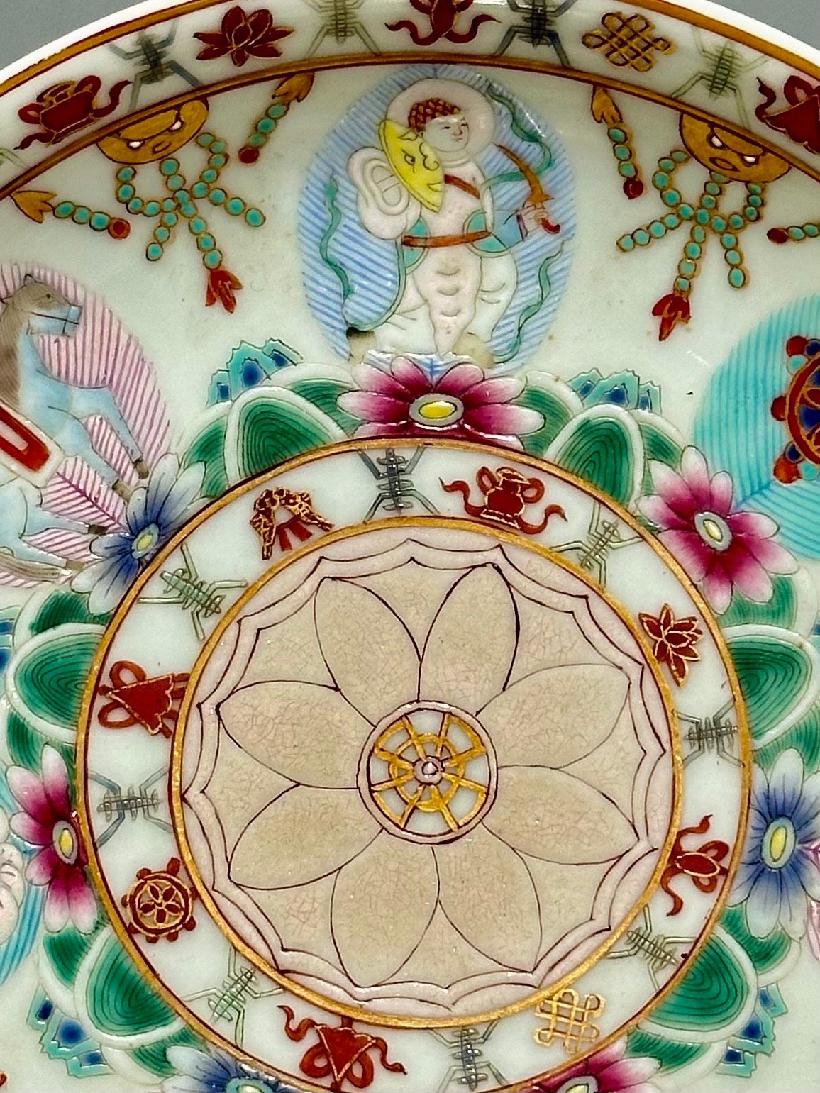 Qing Dynasty Daoguang pastel figure plate