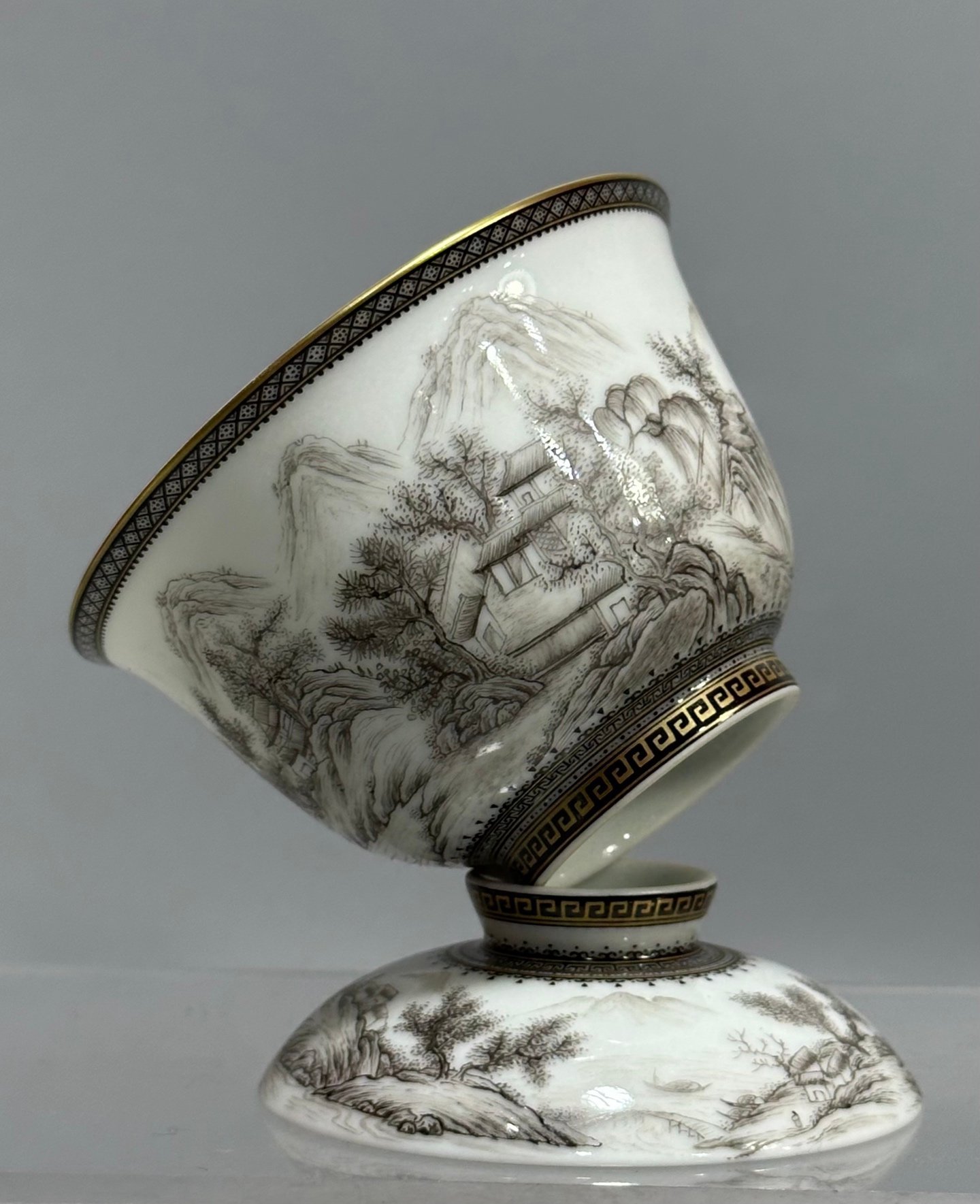Oing Dynasty Yongzheng year ink and color landscape bowl