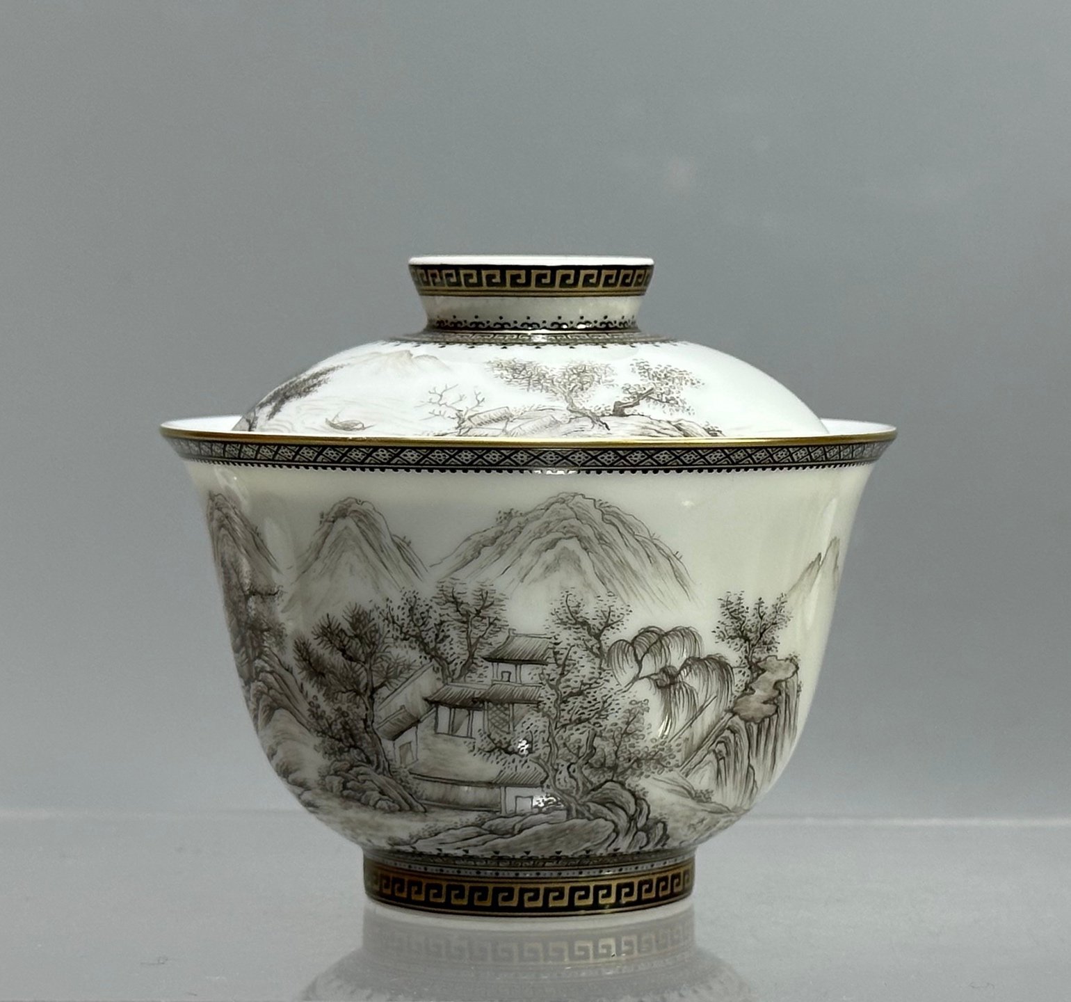 Oing Dynasty Yongzheng year ink and color landscape bowl