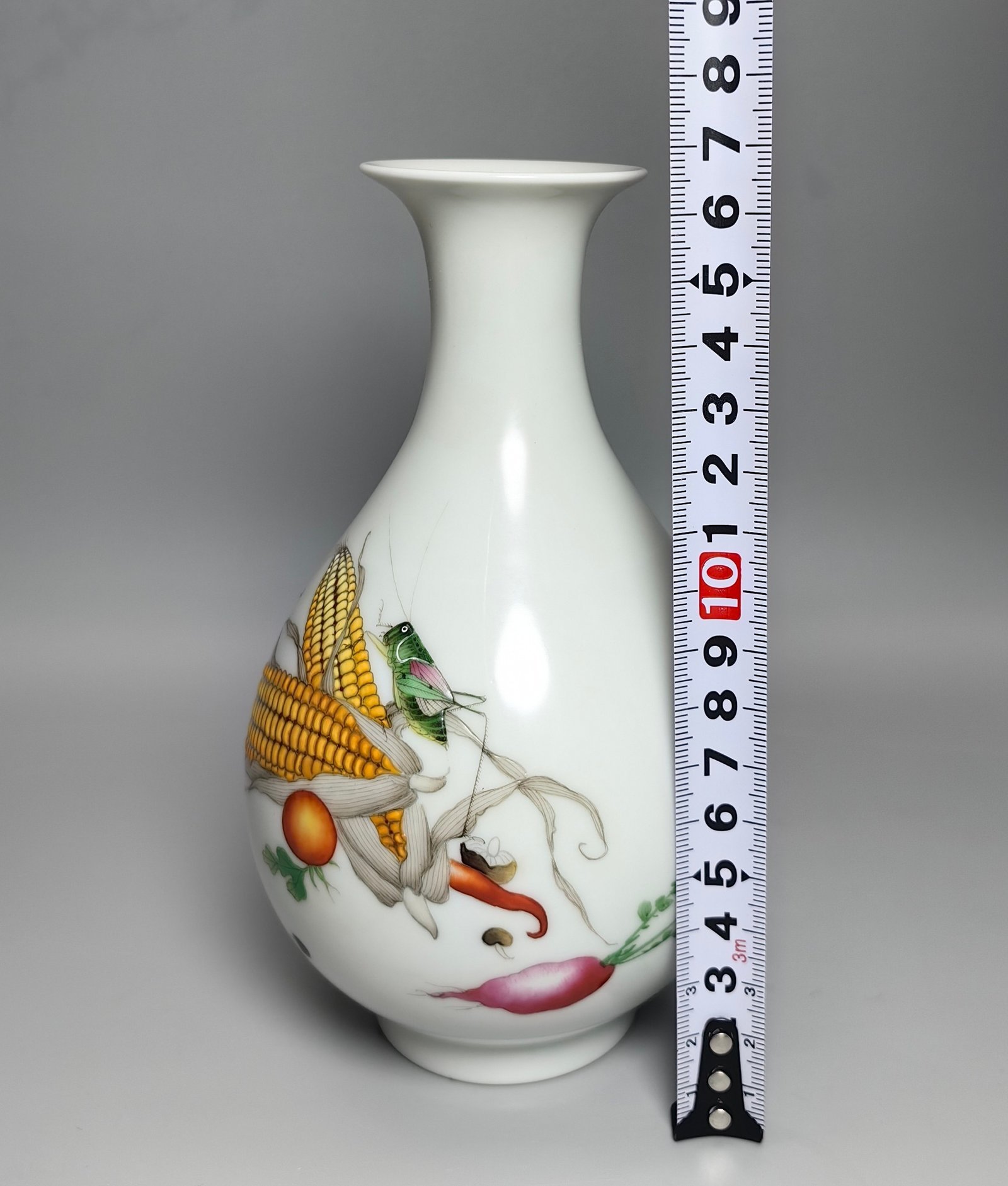 Oing Dynasty Yongzheng year a pair of jade urns and spring vase
