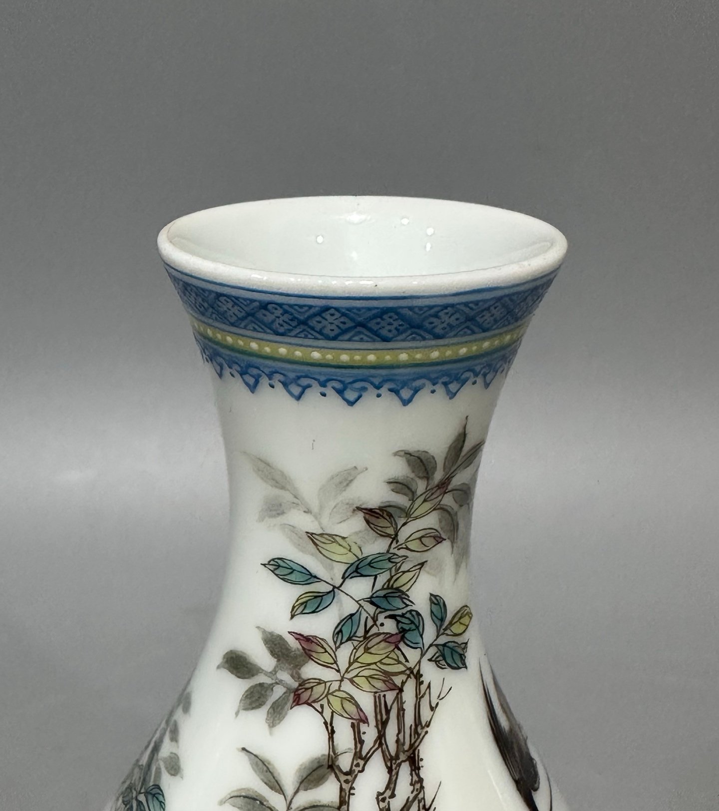 Oing Dynasty Yongzheng year enamel vase with flower and bird poetry patterns