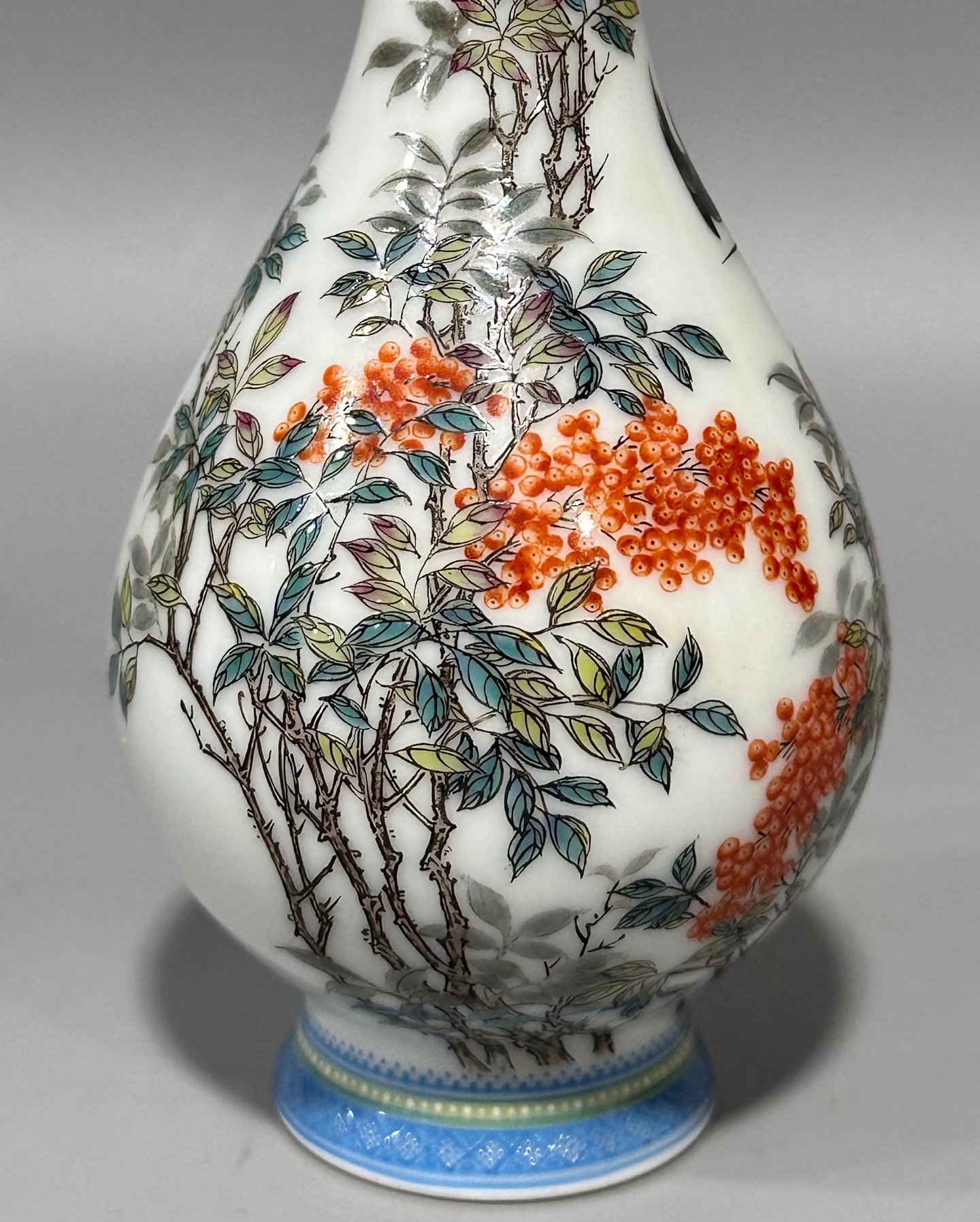 Oing Dynasty Yongzheng year enamel vase with flower and bird poetry patterns
