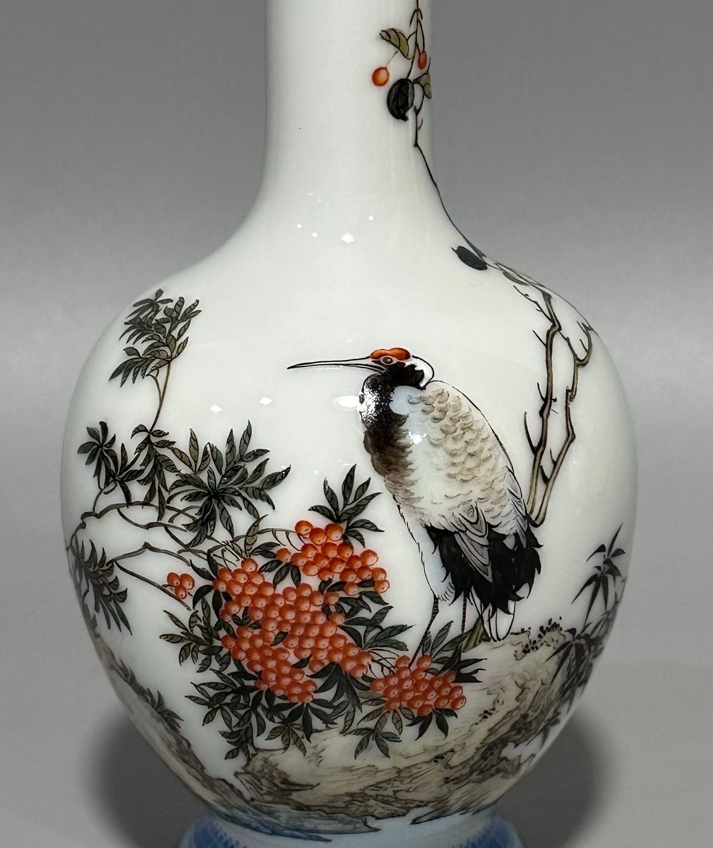 Oing Dynasty Yongzheng year enamel vase with flower and bird poetry patterns