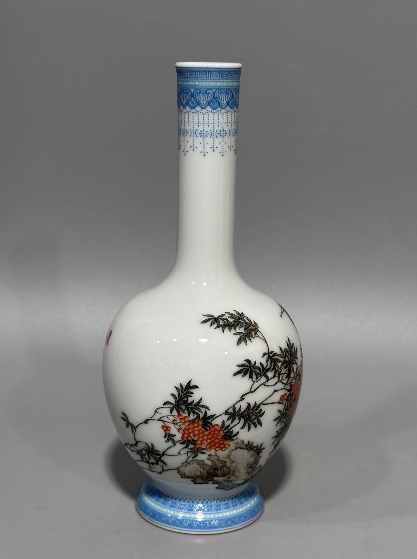 Oing Dynasty Yongzheng year enamel vase with flower and bird poetry patterns
