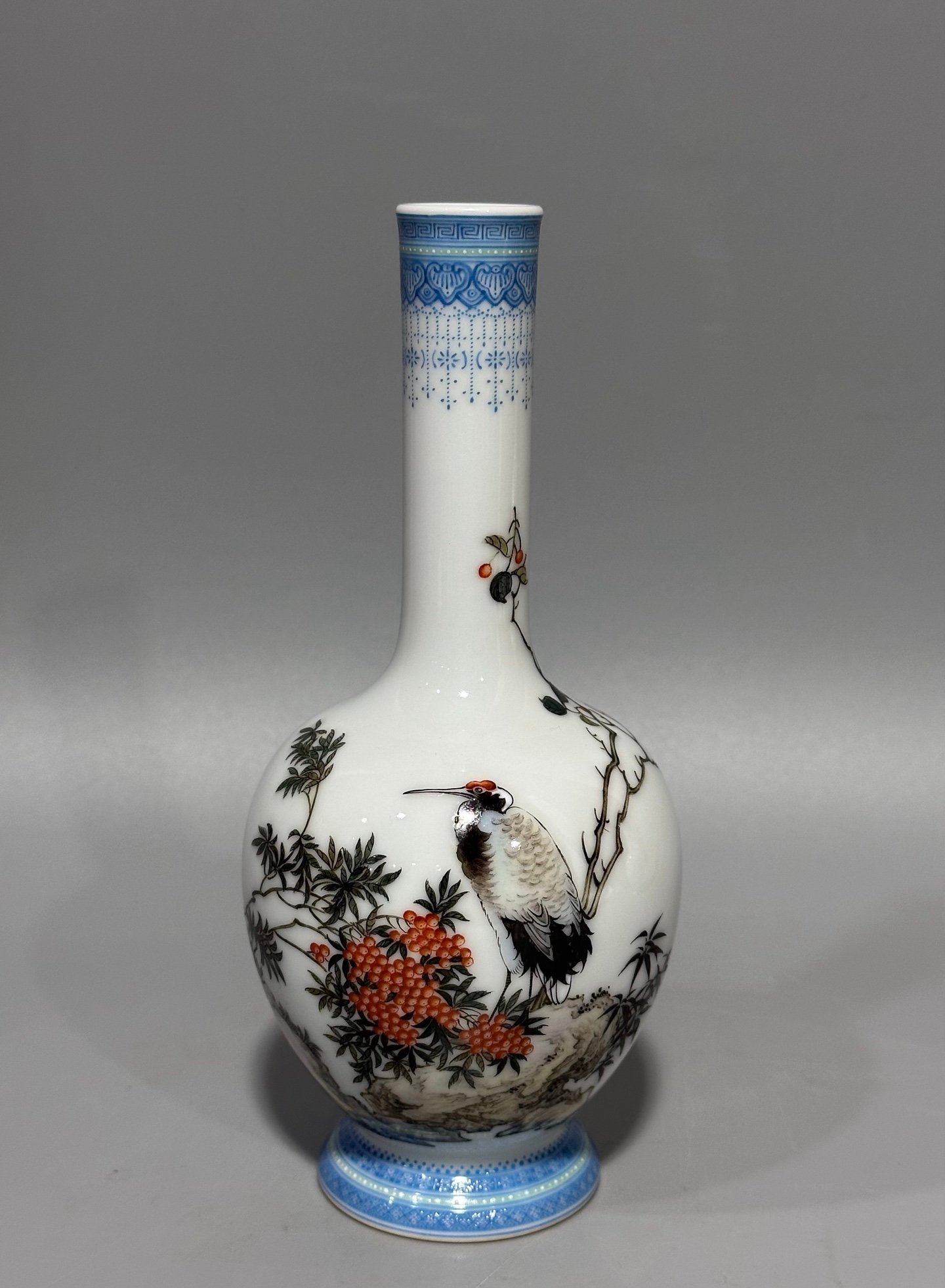 Oing Dynasty Yongzheng year enamel vase with flower and bird poetry patterns