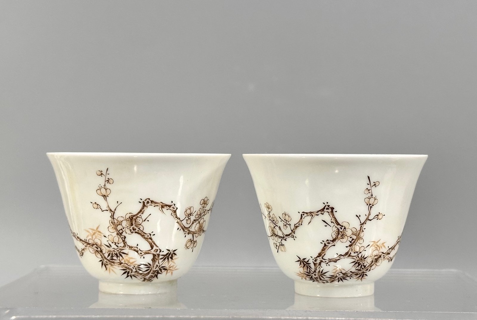 Oing Dynasty Yongzhengenamel cup with ocher ink plum and bamboo patterns