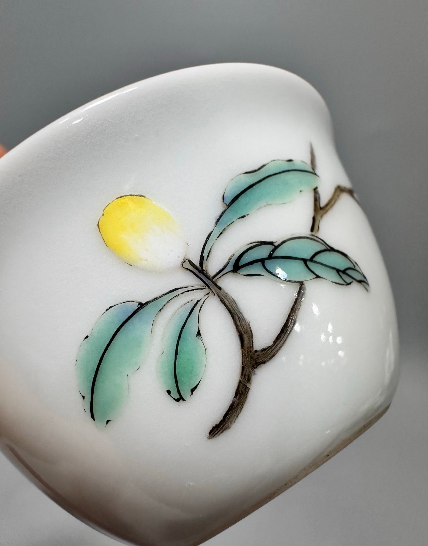 Oing Dynasty Yongzheng year pastel loquat cup