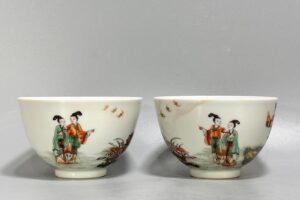 Oing Dynasty Yongzhenga pastel-colored bowl with a group of immortals celebrating