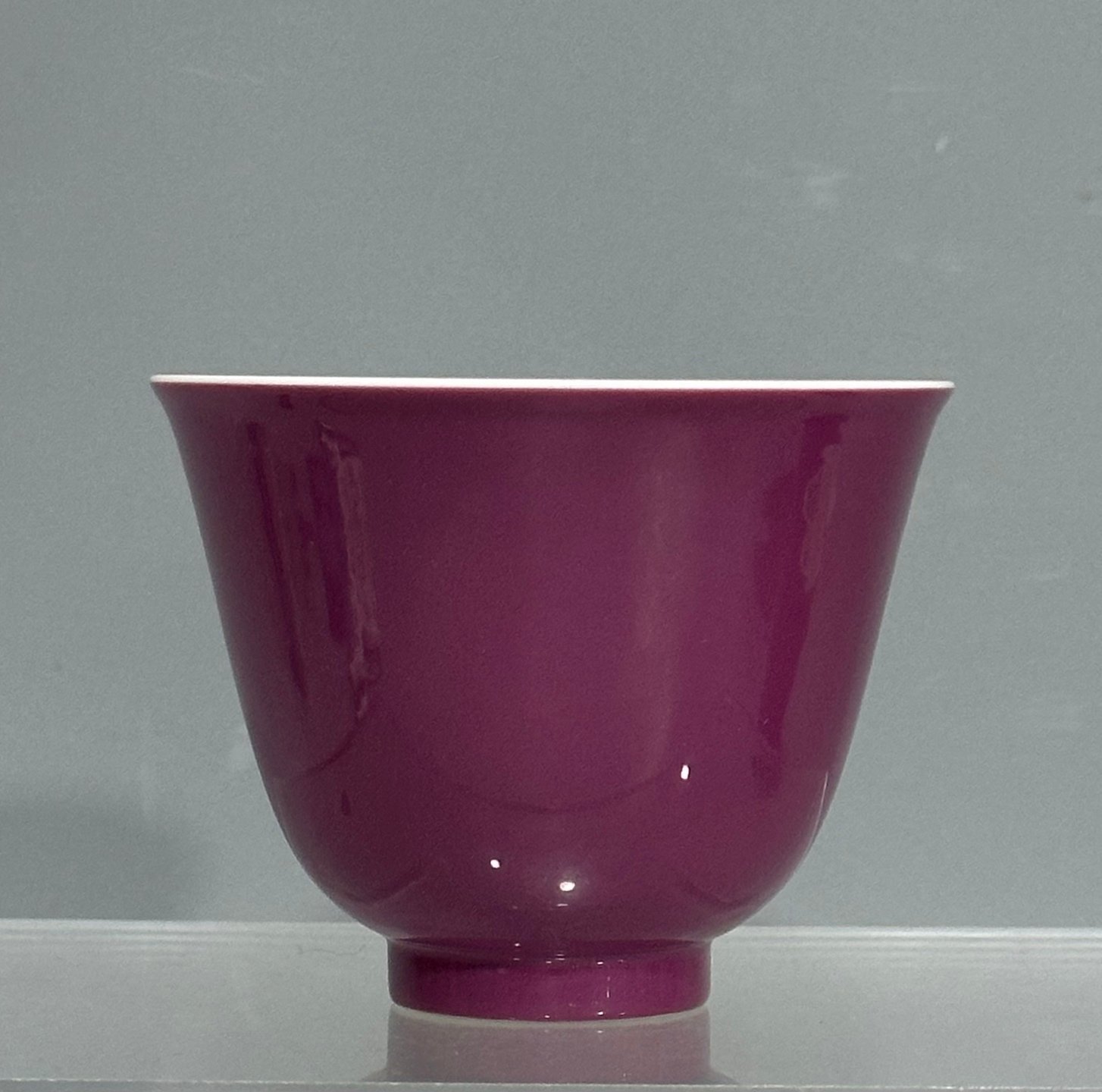 Oing Dynasty Yongzheng year carmine red glaze cup