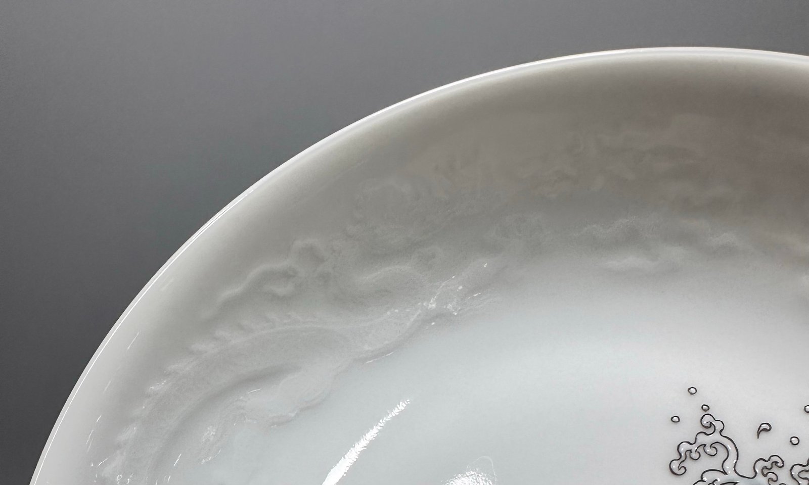 Oing Dynasty Yongzheng year carp jumping dragon gate pattern plate