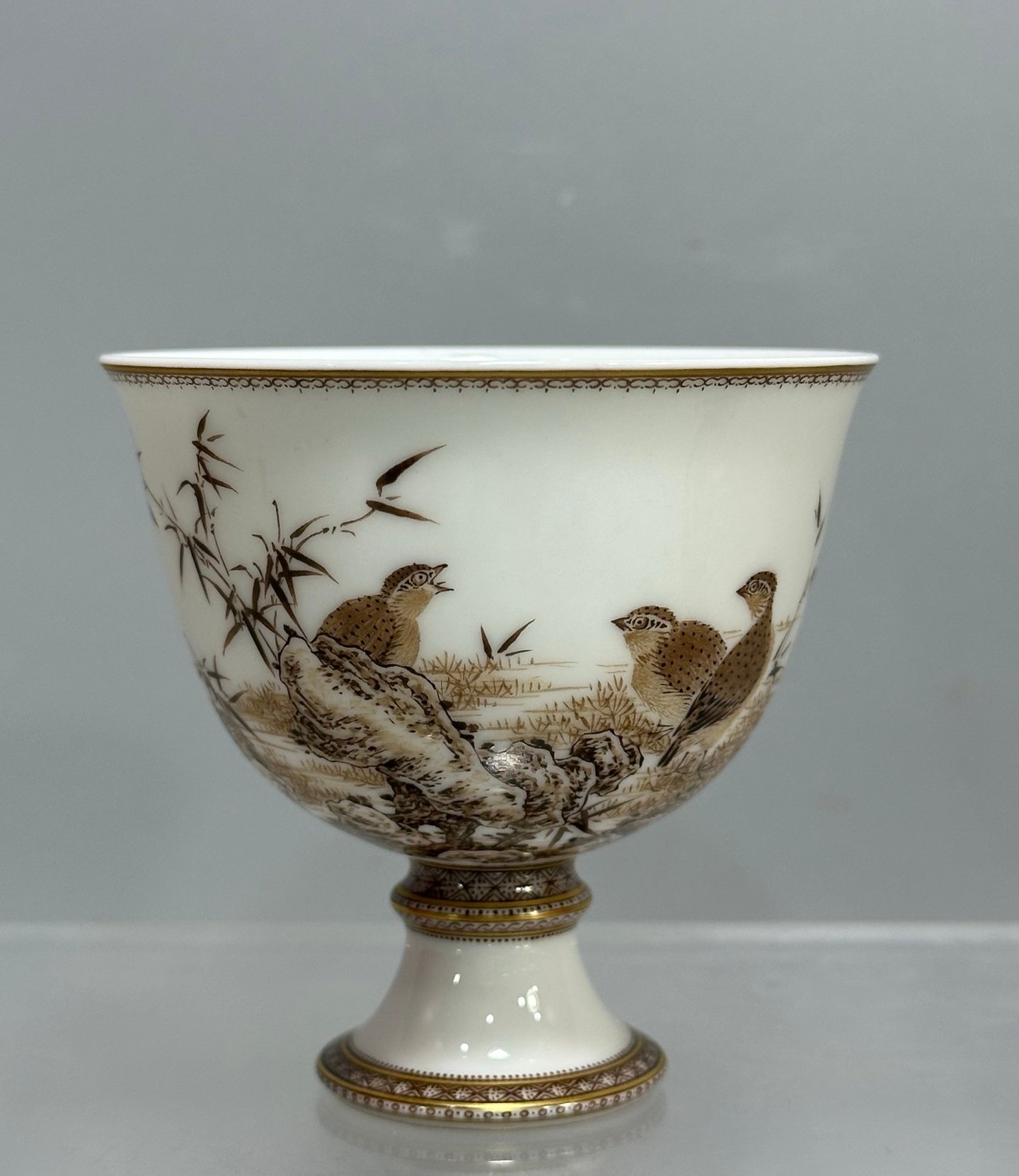 Oing Dynasty Yongzheng year black color Jiu’an goblet