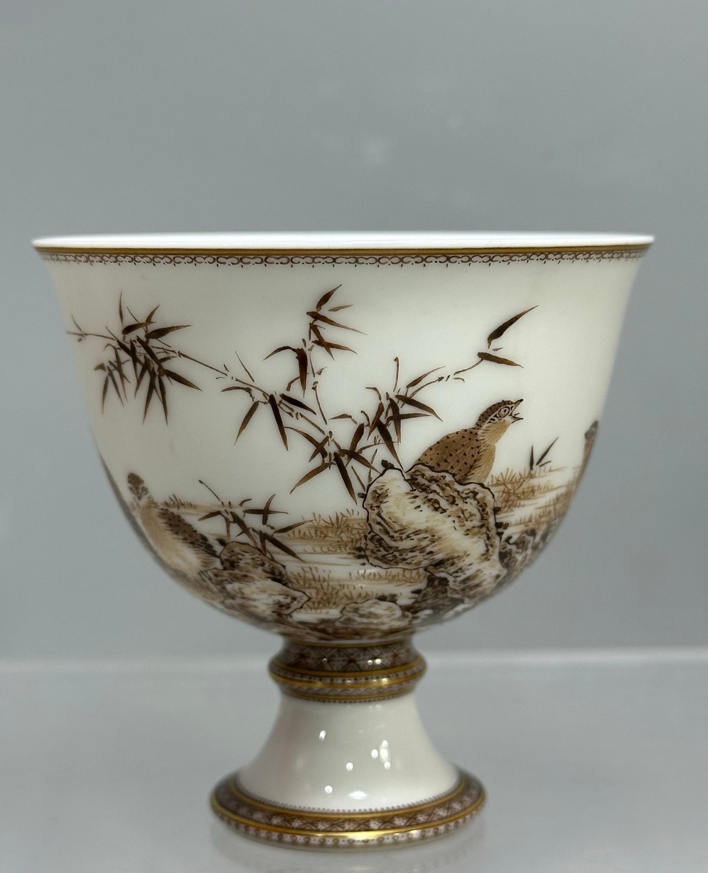 Oing Dynasty Yongzheng year black color Jiu’an goblet