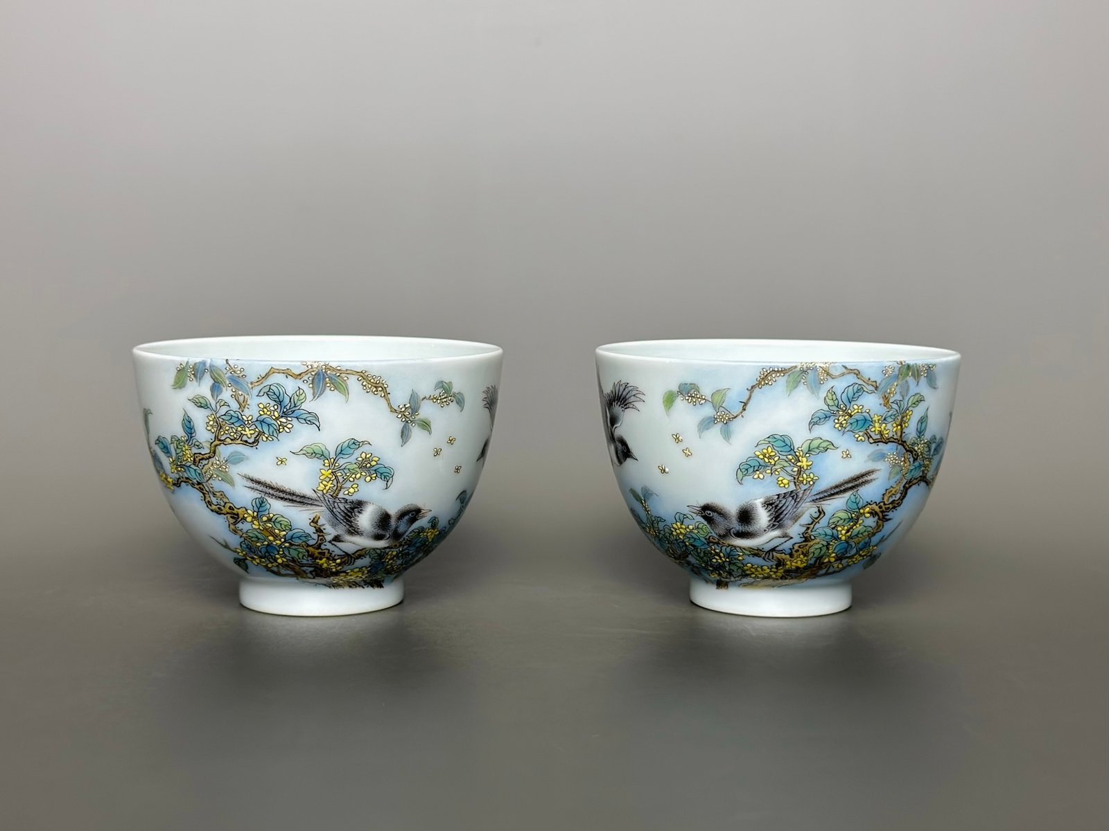Oing Dynasty Yongzheng Enamel magpie and osmanthus poem inscribed on the wall