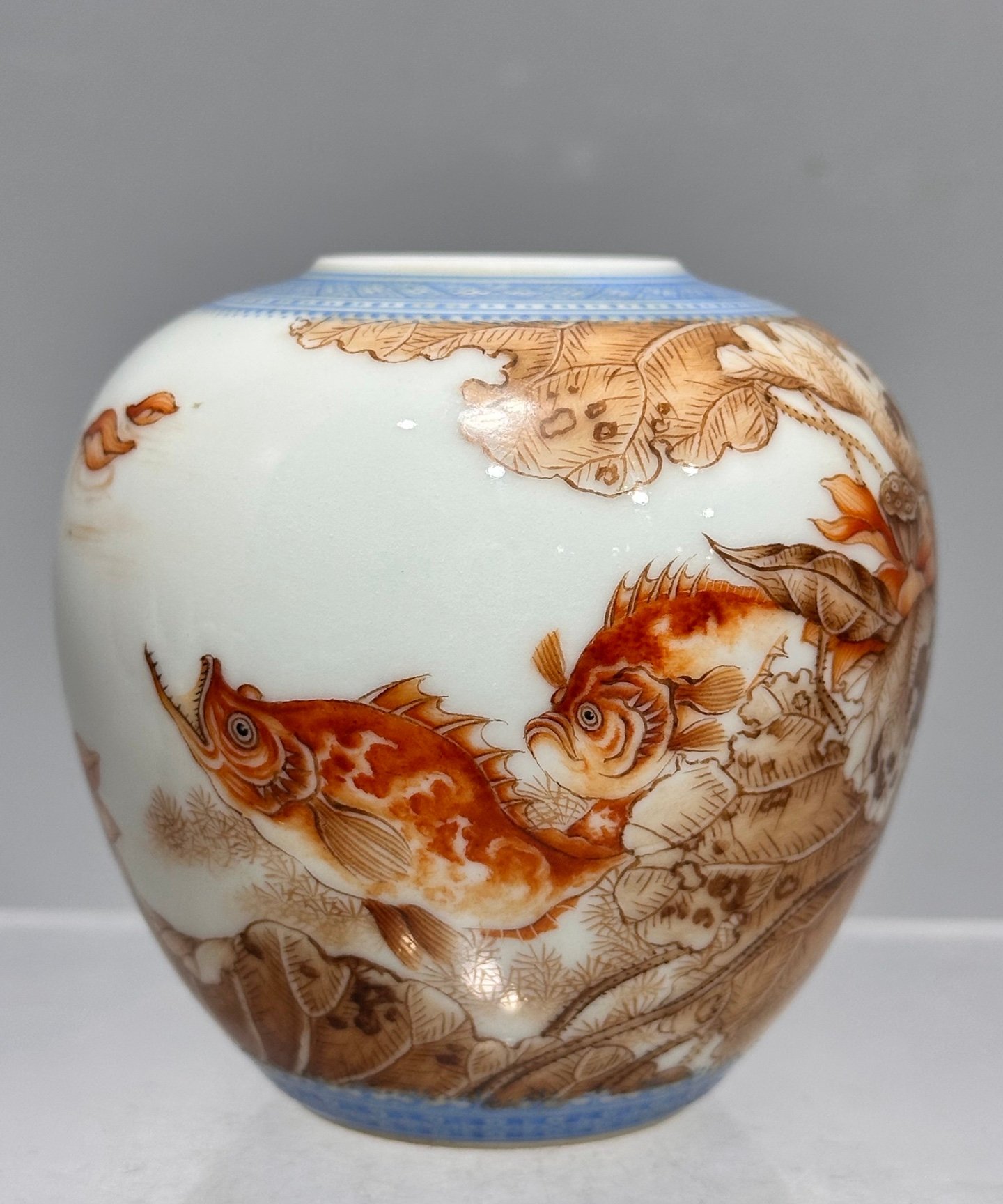 Oing Dynasty Yongzheng a French-coloured jug with dragons playing in the water
