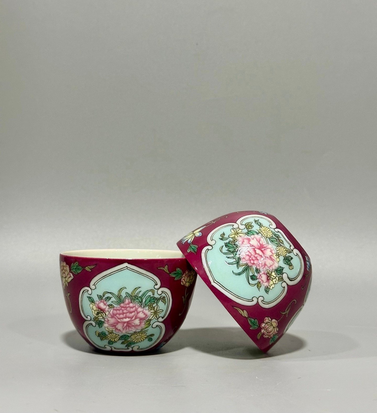 Oing Dynasty Yongzheng this enamelled window flower cup