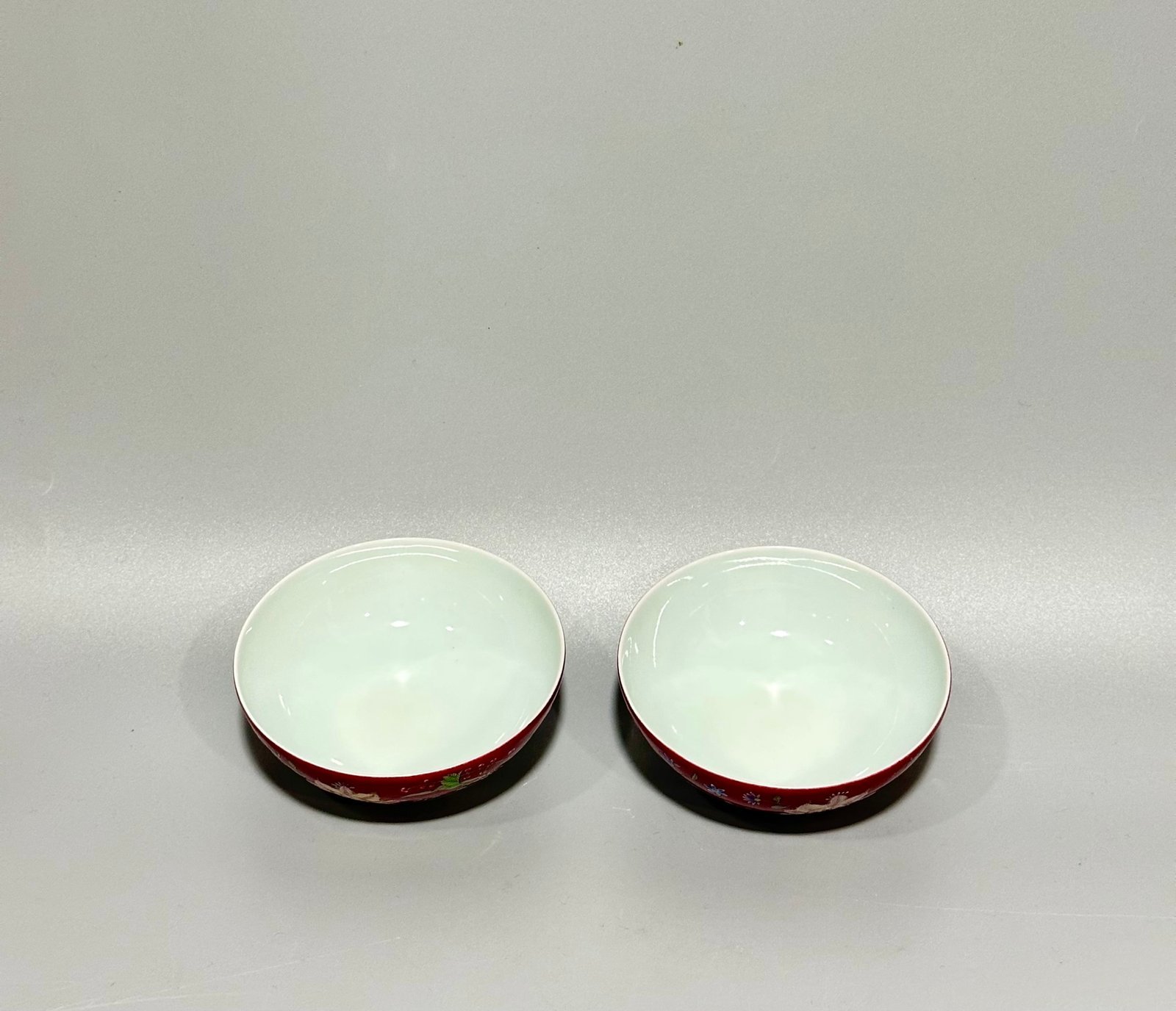 Oing Dynasty Yongzheng a round tea bowl with nine-autumn pattern on enamel and rouge ground
