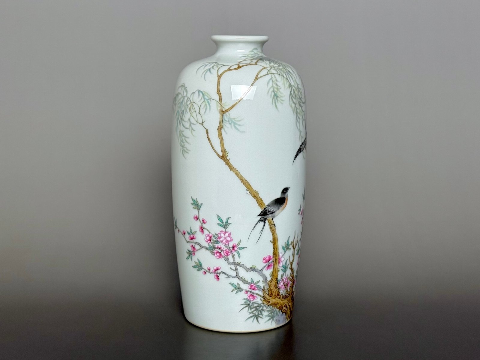 Oing Dynasty Yongzheng Enamel plum vase with poems