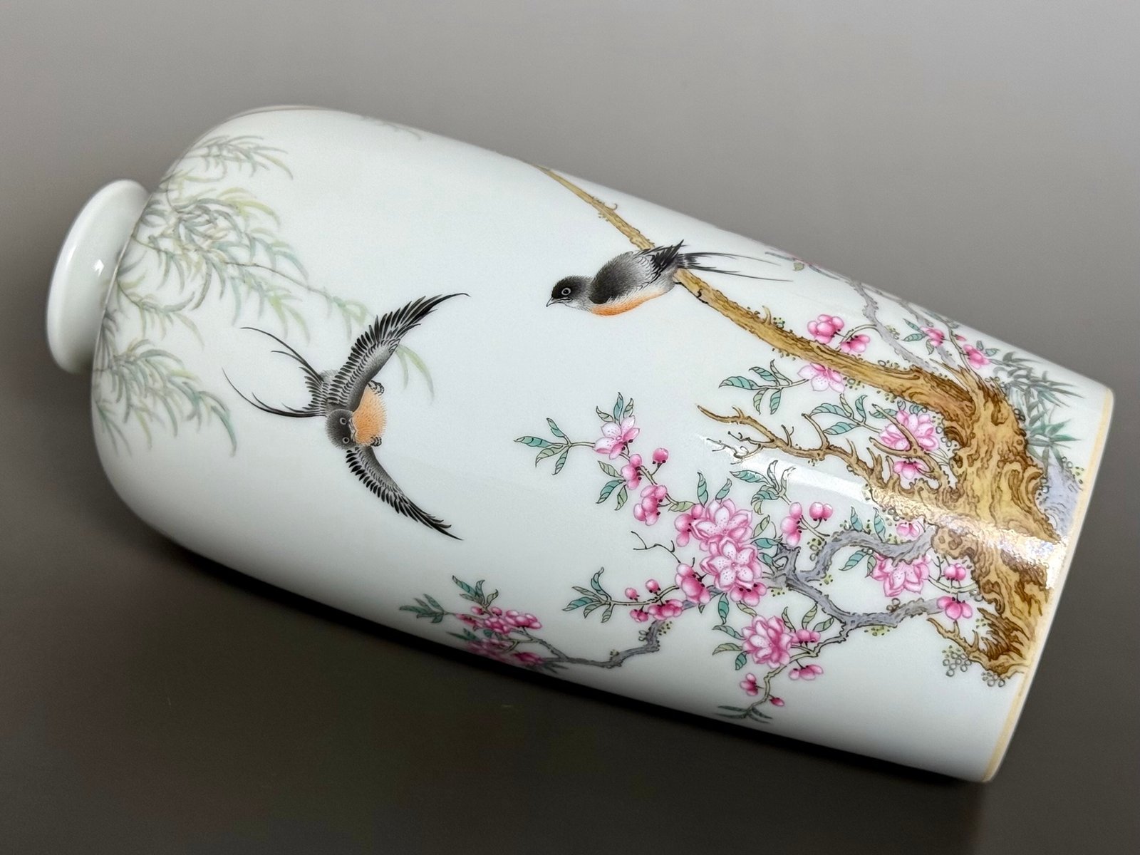 Oing Dynasty Yongzheng Enamel plum vase with poems