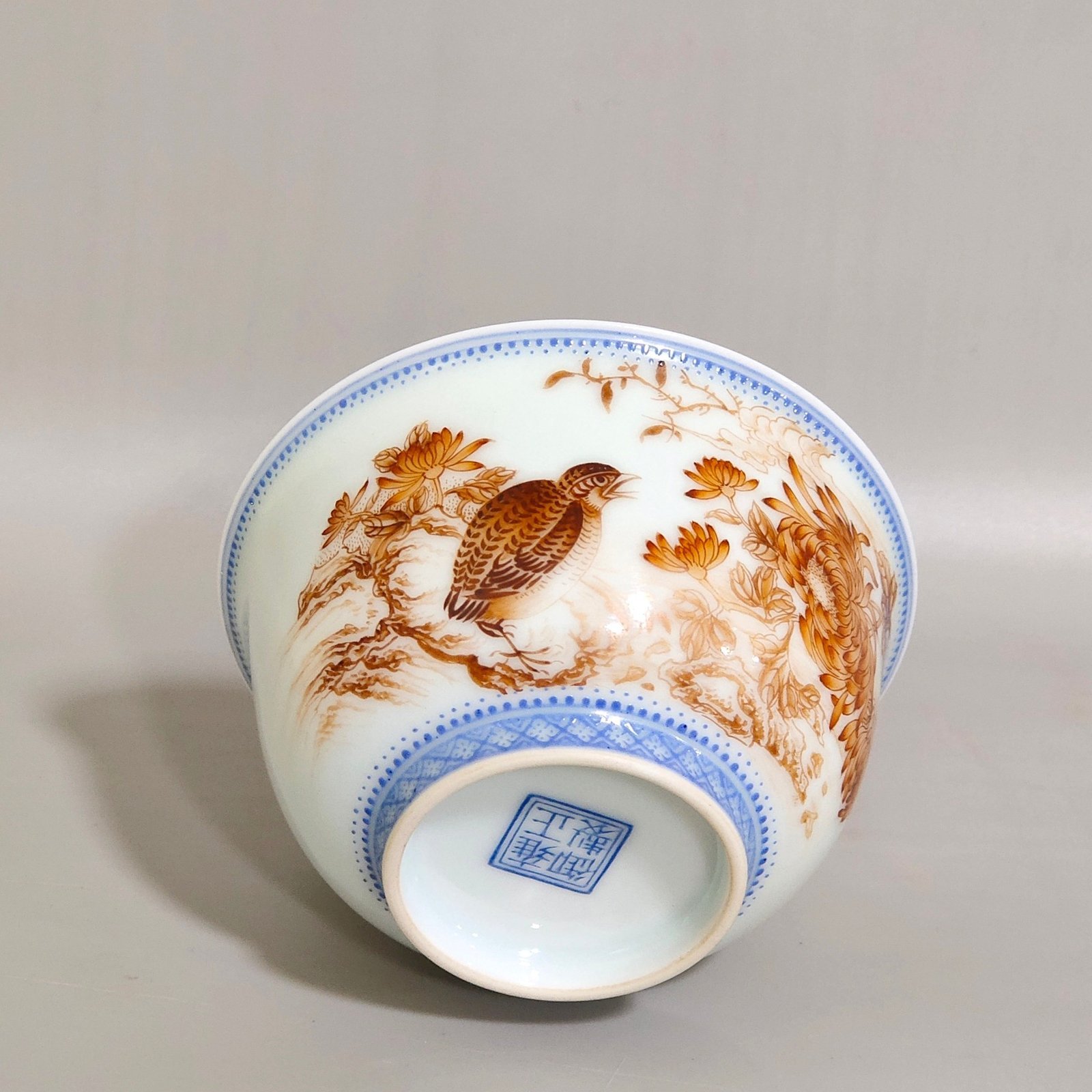 Oing Dynasty Yongzheng Aluminum red Anju Leye Poetry Cup