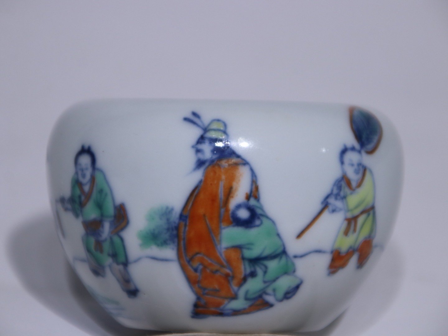 Oing Dynasty Yongzheng Doucai figure small water jug ​
