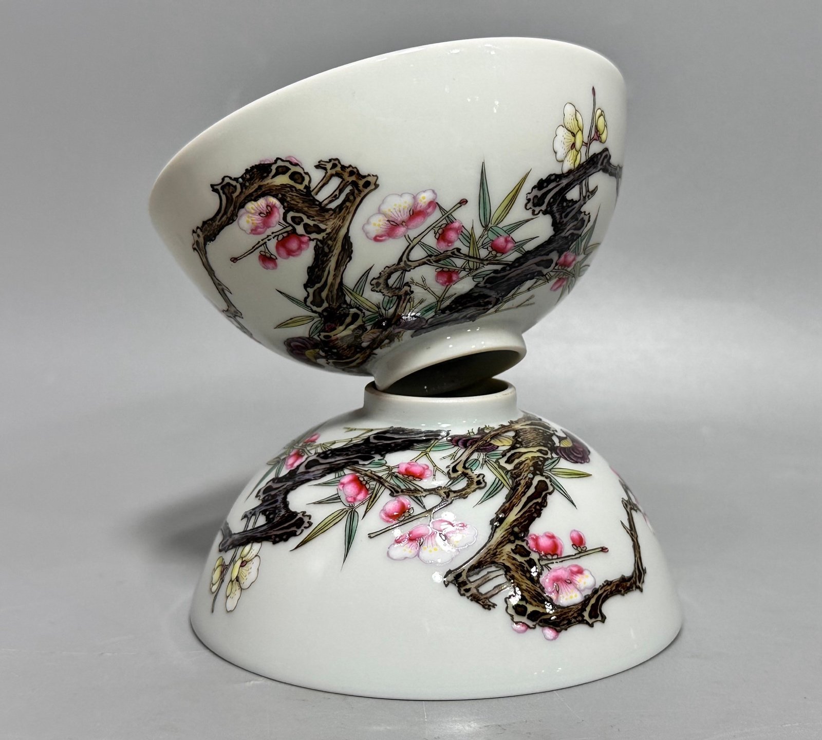 Oing Dynasty Yongzheng enamel Plum and Bamboo New Year birthday bowl