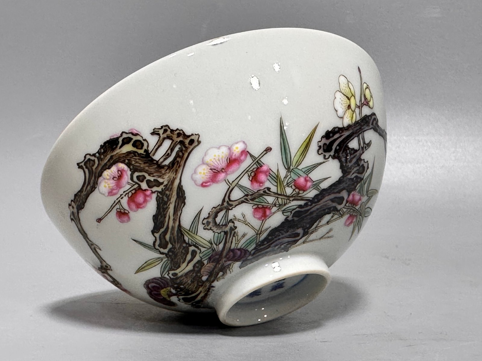 Oing Dynasty Yongzheng enamel Plum and Bamboo New Year birthday bowl