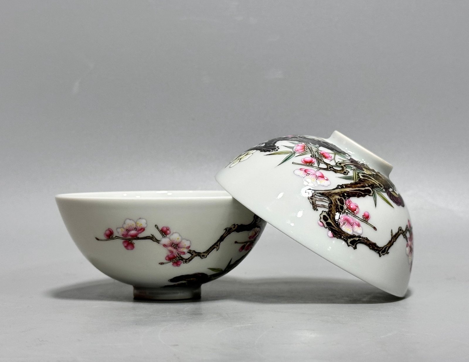 Oing Dynasty Yongzheng enamel Plum and Bamboo New Year birthday bowl